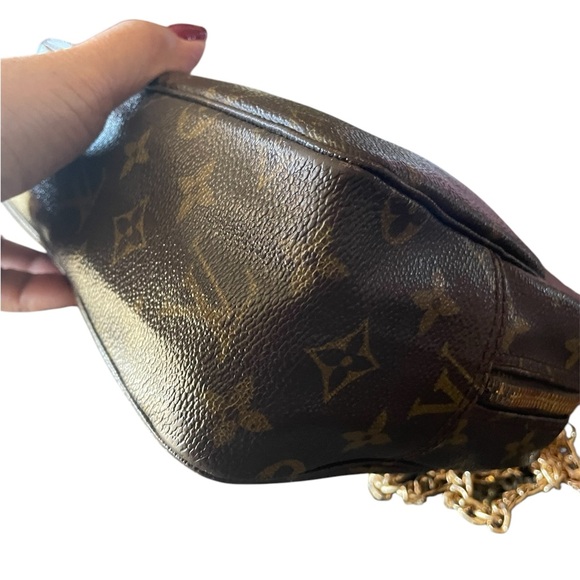 Louis Vuitton Trousse Toiletry bag - Picture 7 of 11